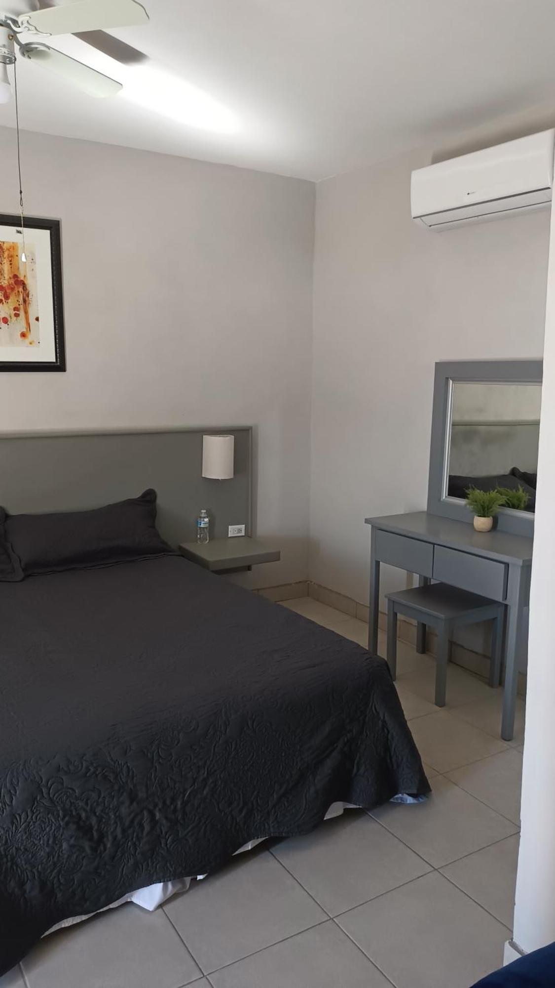 Hotel- Whale Tours And Sport Fishing Vista Mag-Bay Puerto San Carlos Δωμάτιο φωτογραφία